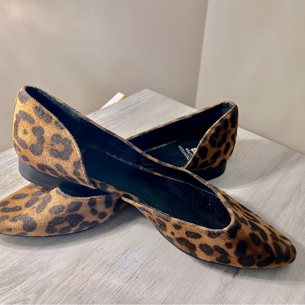 White Mountain Brooke Pointy Toe Leopard Flats Size 10